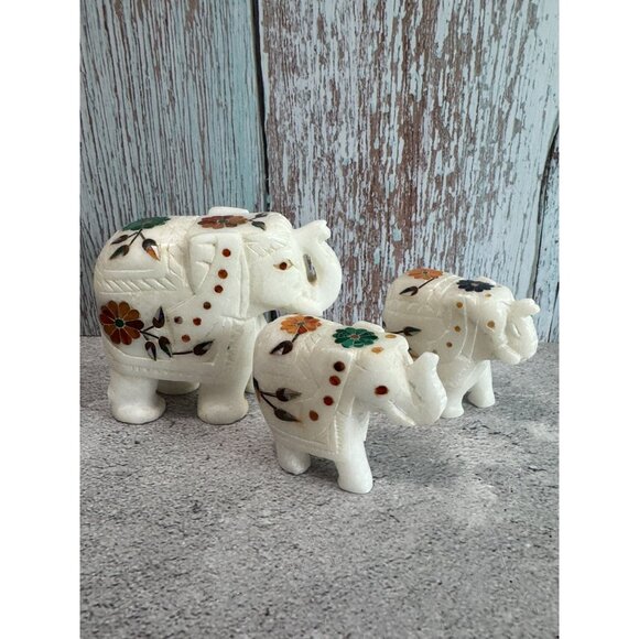 Marble Elephant Figurine Set With Floral Inlay Design - Picture 8 of 9